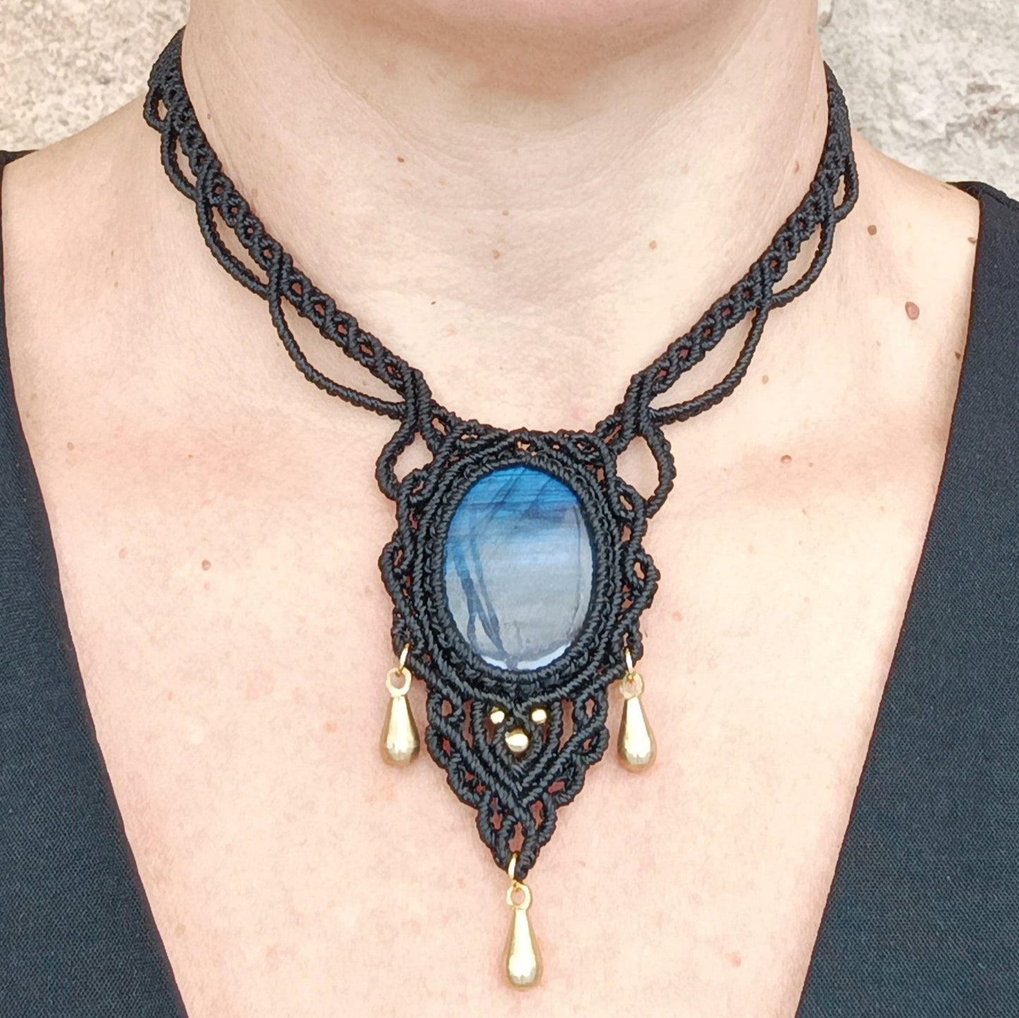 Macrame choker with labradorite and brass details